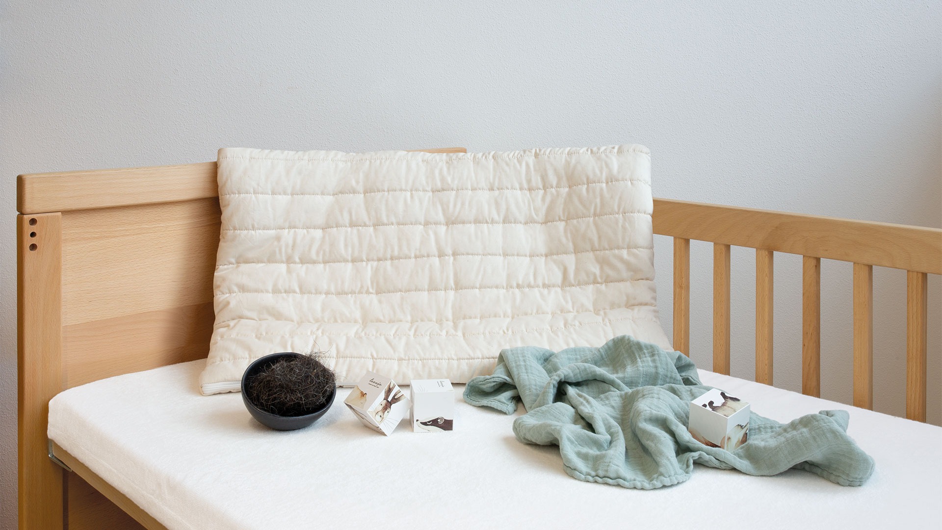 atmungsaktives Kissen, sorgt für trocken-warmes Schlafklima