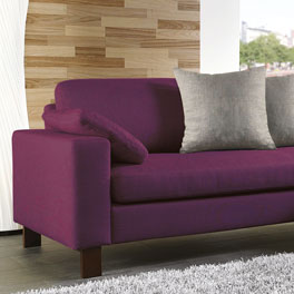2,5-Sitzer links mit 3-Sitzer rechts und Stoffart Glen in lila